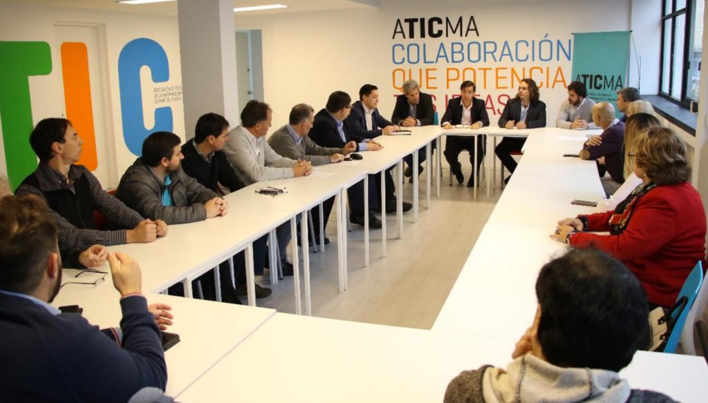 El Ministro Tizado se reunió en ATICMA con empresas del sector